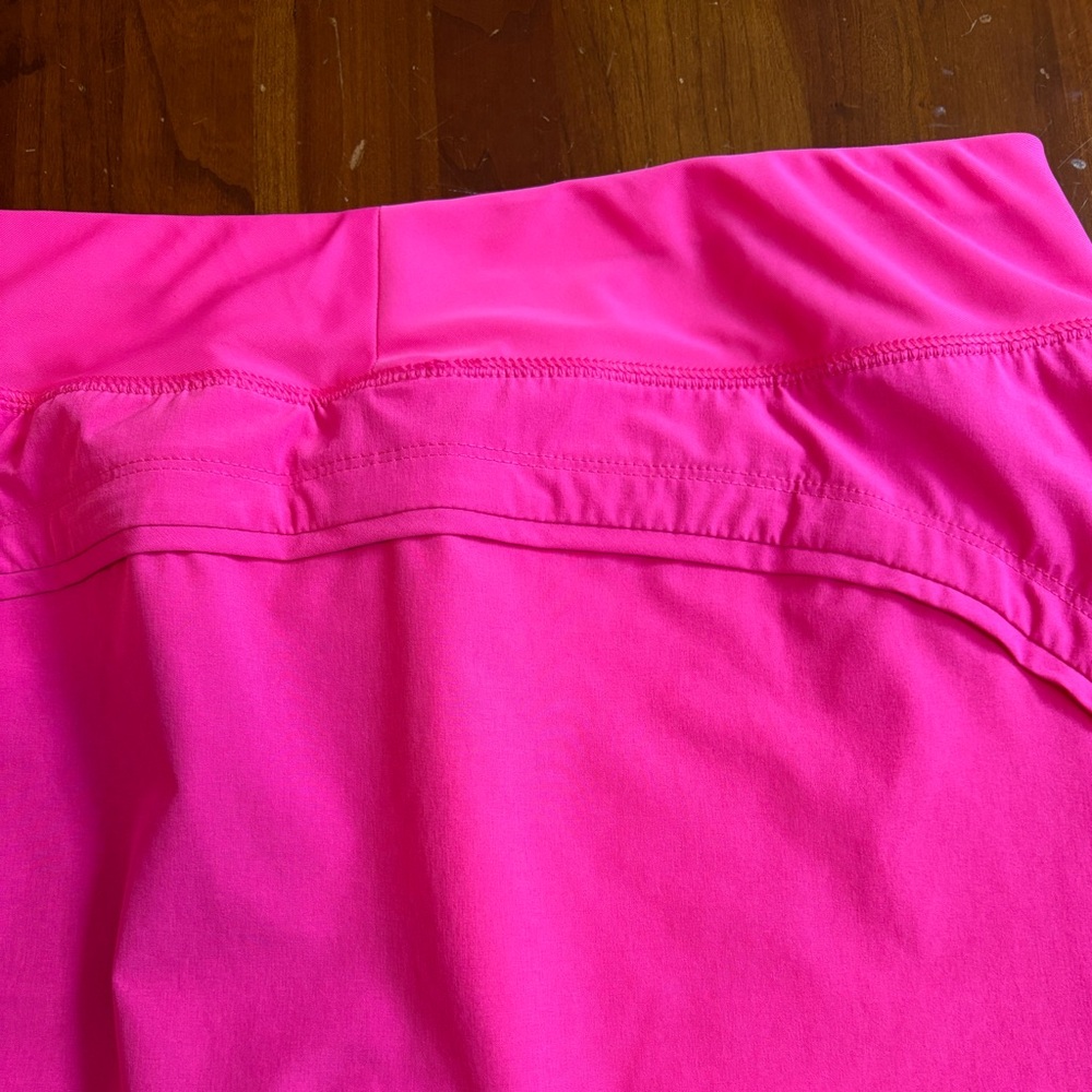 Women’s Lands' End Fuchsia Quick Dry Active Board Skort, Size 6 - Picture 10 of 13